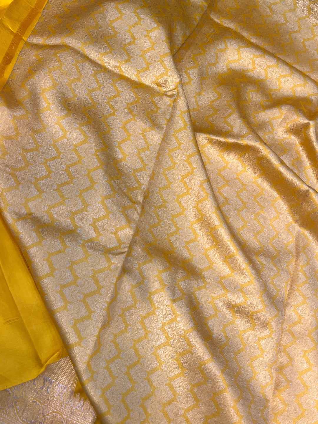 Yellow Pure Banarasi Handloom Silk Saree - Aura Benaras