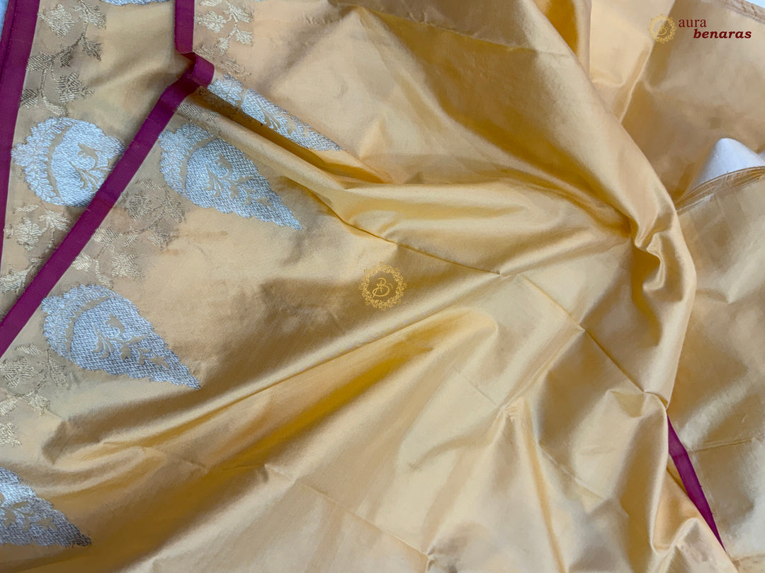 Creamish Yellow Pure Katan Silk Handloom Banarasi Saree