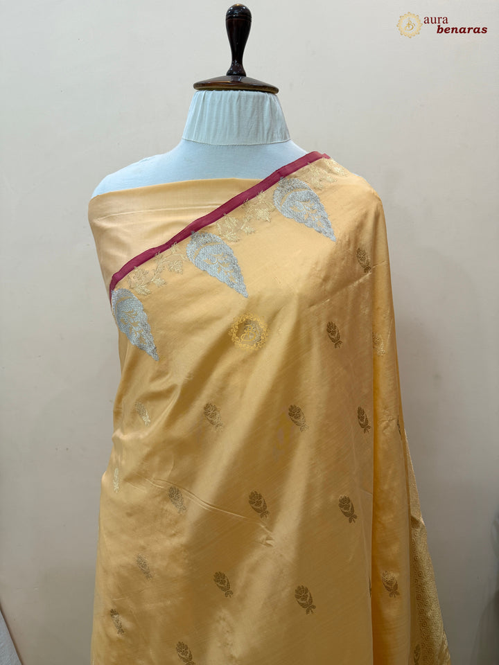 Creamish Yellow Pure Katan Silk Handloom Banarasi Saree