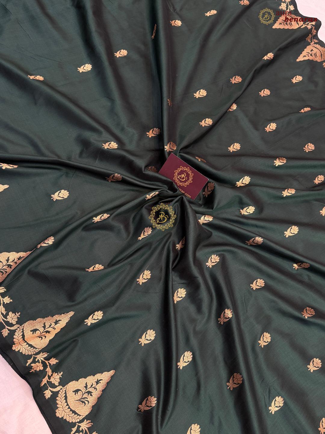 Bottle Green Pure Katan Silk Handloom Banarasi Saree
