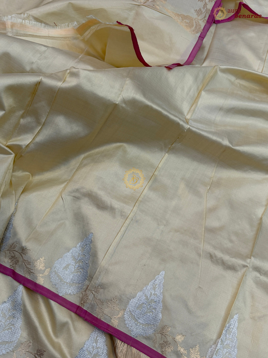 Cream Pure Katan Silk Handloom Banarasi Saree