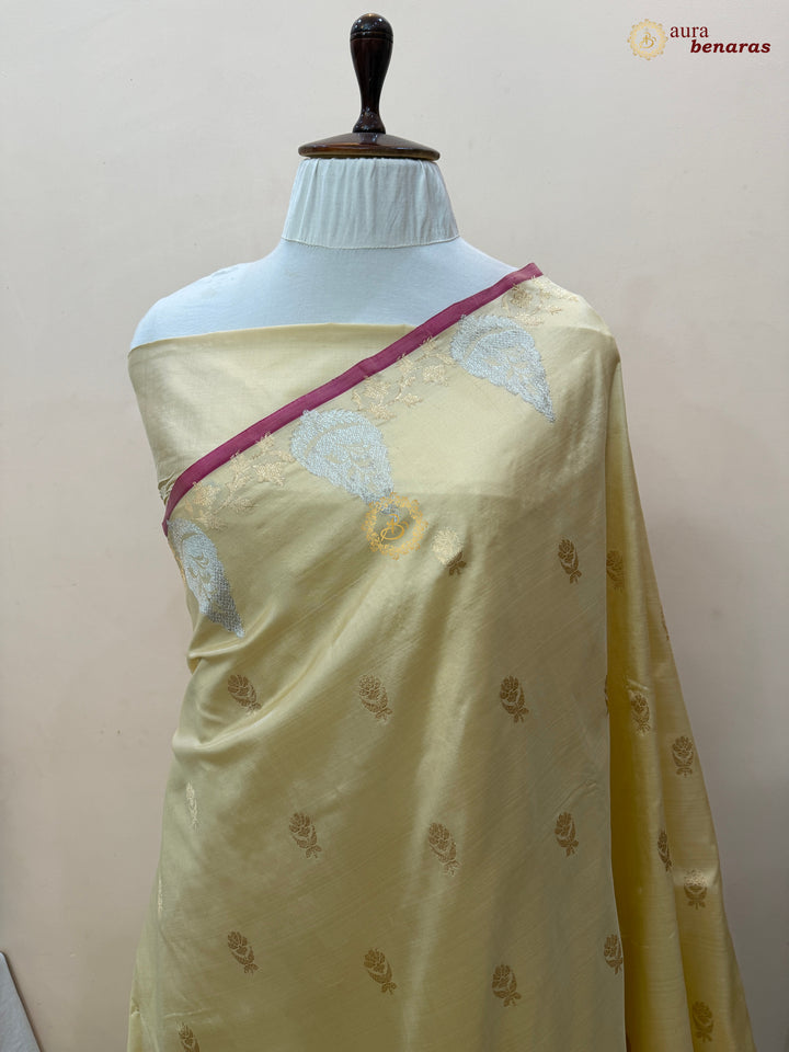 Cream Pure Katan Silk Handloom Banarasi Saree
