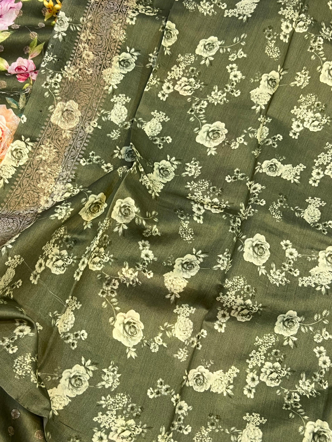 Mehendi Green Banarasi Handloom Chiniya Silk Saree