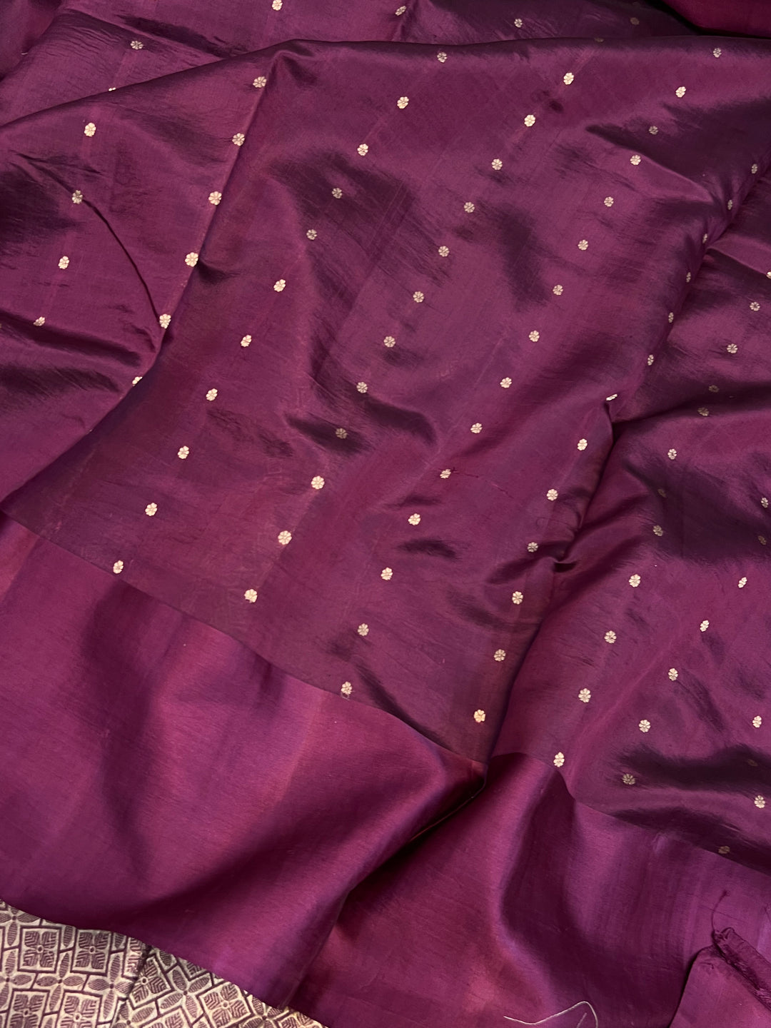 Wine Pure Silk Banarasi Saree – Kadhwa Motifs & Mashru Border