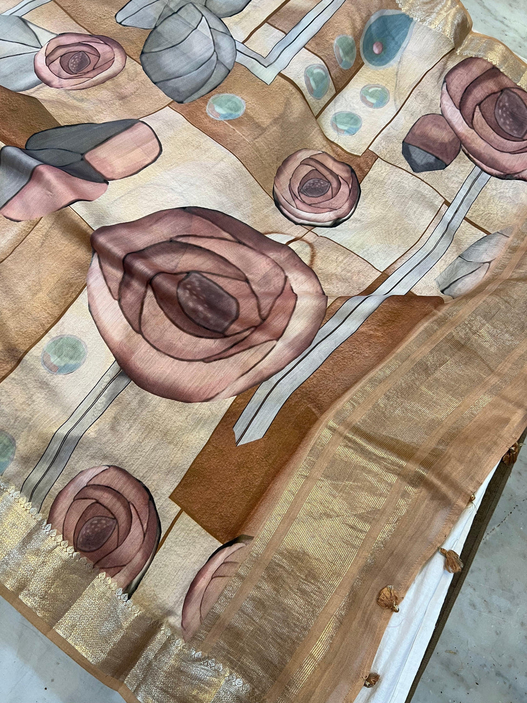 Beige Banarasi Handloom Chiniya Silk Saree