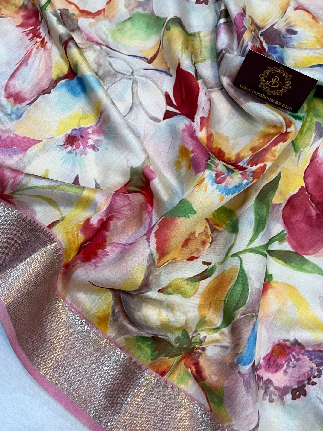 White Banarasi Handloom Chiniya Silk Saree - Aura Benaras