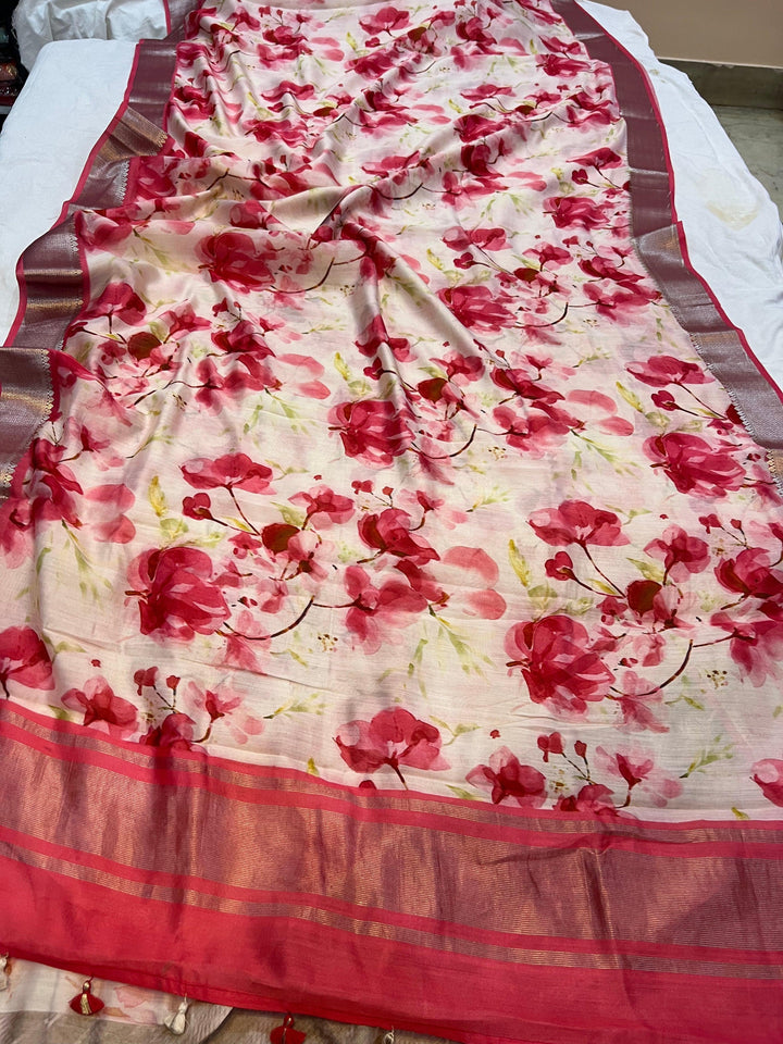 White Banarasi Handloom Chiniya Silk Saree - Aura Benaras