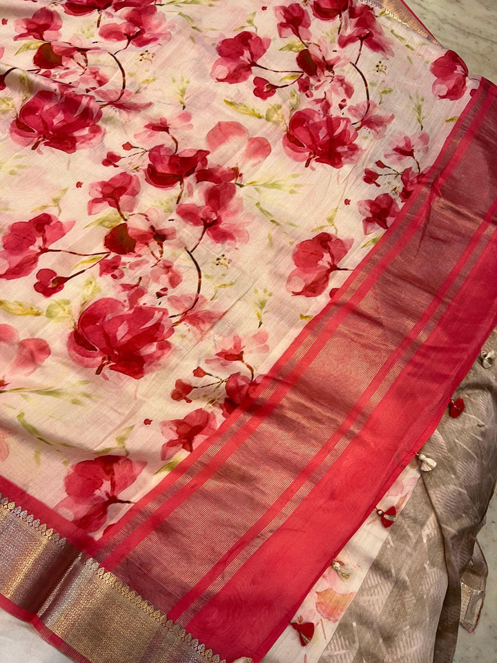 White Banarasi Handloom Chiniya Silk Saree - Aura Benaras