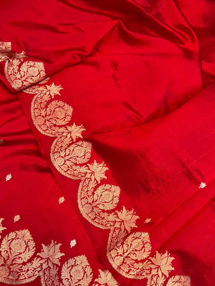 Red Pure Silk Banarasi Saree | Kadhwa Butis & Scallop Border