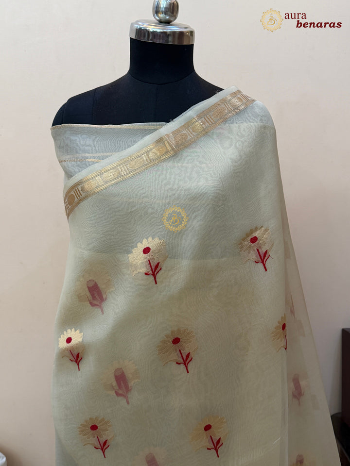 Cream Kora Silk Banarasi Saree with Kadhwa Zari & Meenakari