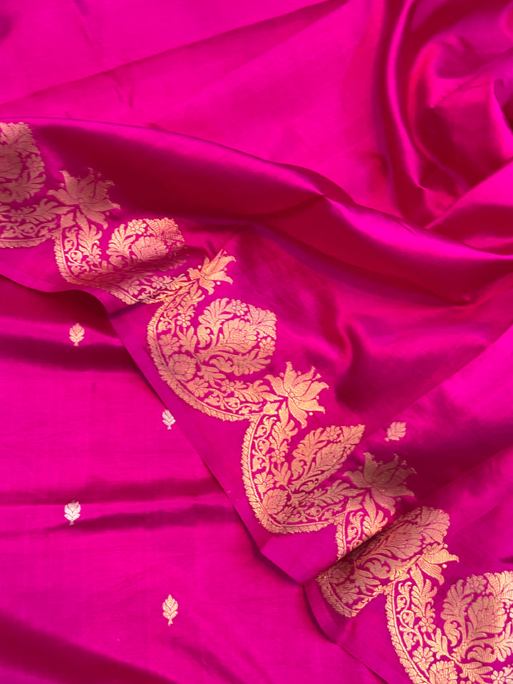 Rani Pink Pure Silk Banarasi Saree | Scallop Border