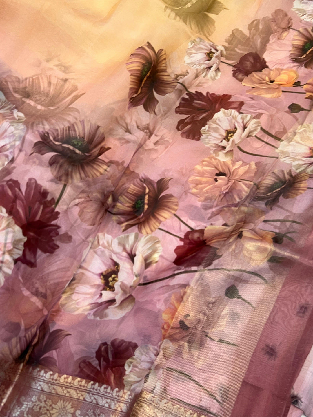 Cream-Pink Banarasi Handloom Kora Silk Saree - Aura Benaras