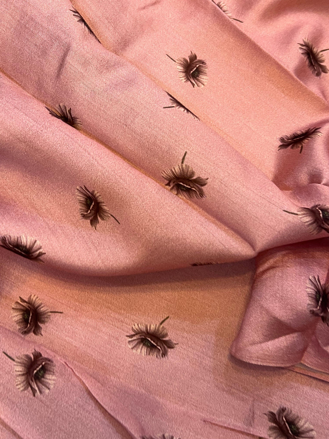 Cream-Pink Banarasi Handloom Kora Silk Saree - Aura Benaras