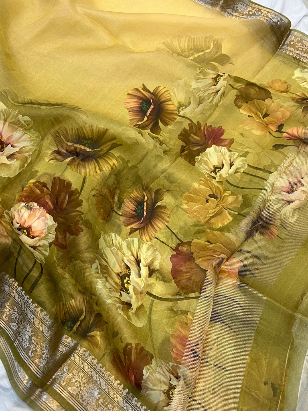 Cream-Yellow Banarasi Handloom Kora Silk Saree - Aura Benaras