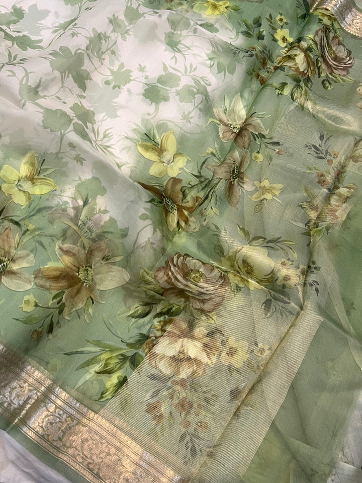 White-Green Banarasi Handloom Kora Silk Saree - Aura Benaras