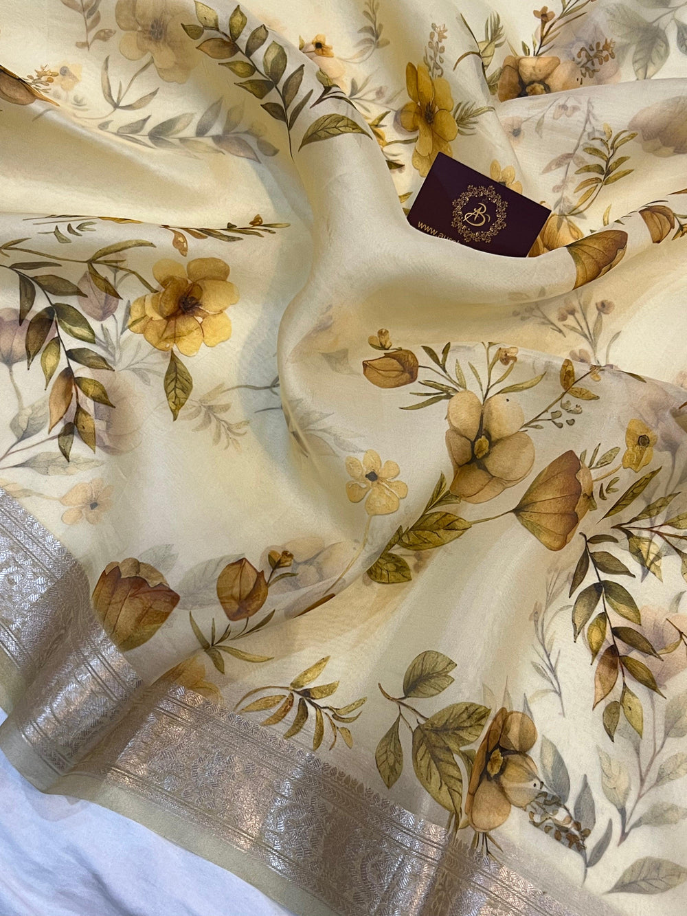 Cream Banarasi Handloom Kora Silk Saree - Aura Benaras