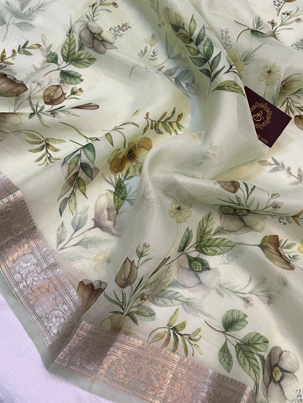 Pale Green Banarasi Handloom Kora Silk Saree - Aura Benaras