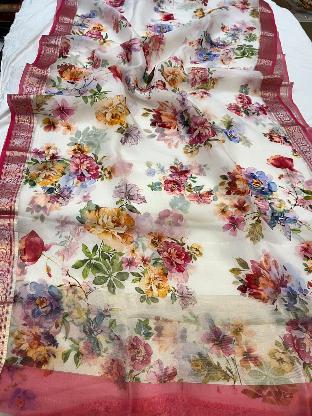 White Banarasi Handloom Kora Silk Saree - Aura Benaras