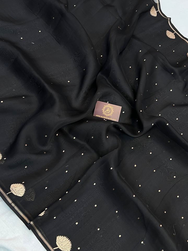 Black Pure Kora Silk Handloom Banarasi Saree - AuraBenaras