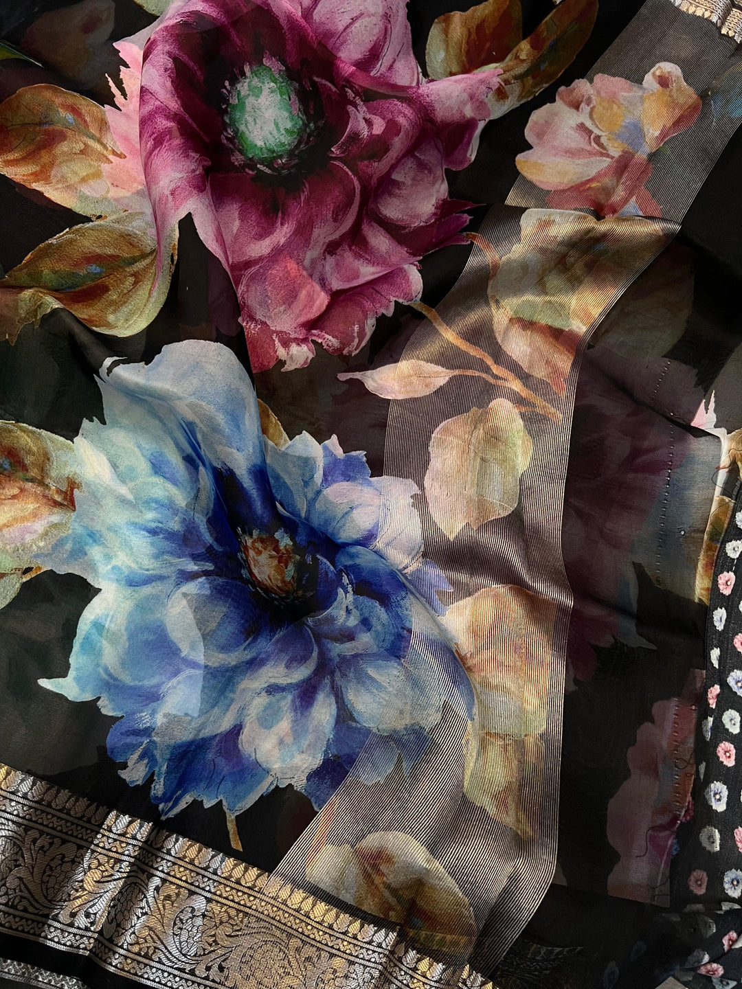 Black Banarasi Handloom Kora Silk Saree - Aura Benaras