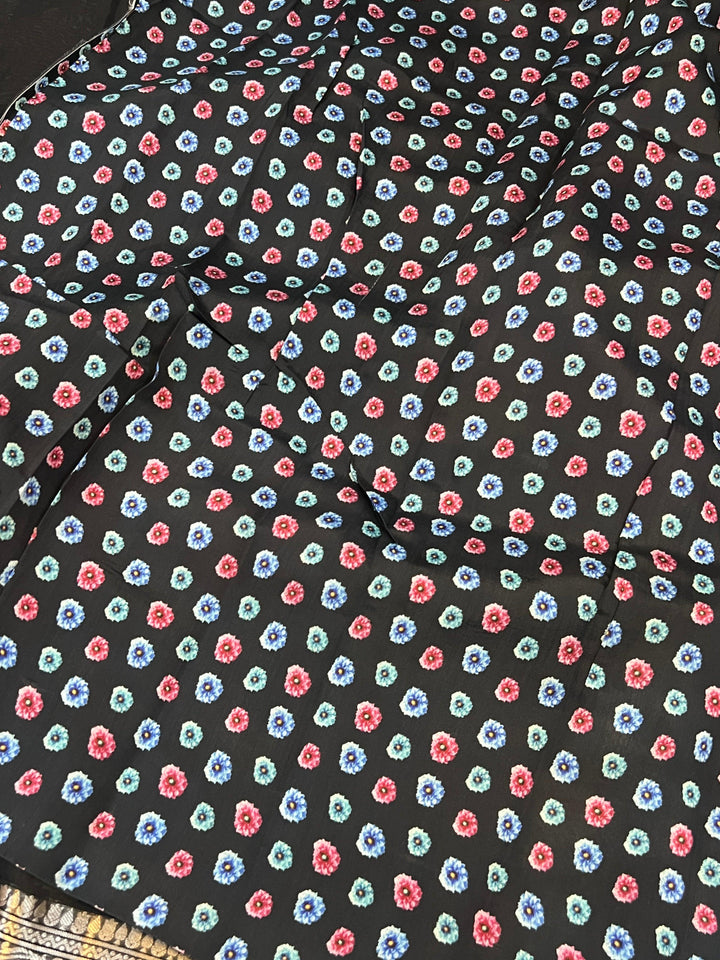 Black Banarasi Handloom Kora Silk Saree - Aura Benaras