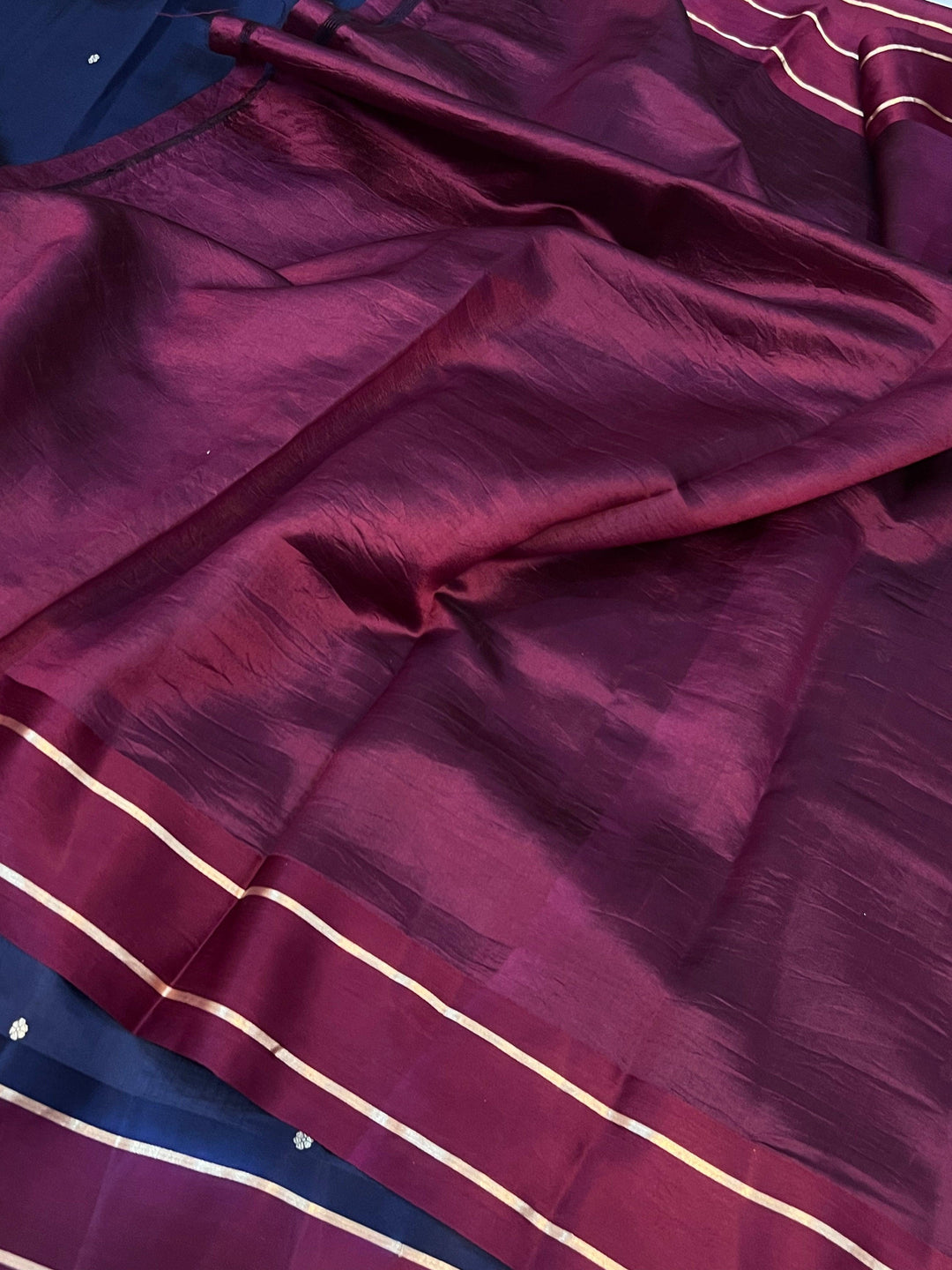 Navy Blue Pure Banarasi Handloom Silk Saree - Aura Benaras