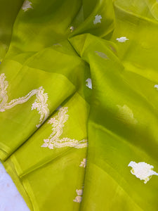 Neon Green Banarasi Handloom Kora Silk Saree - Aura Benaras