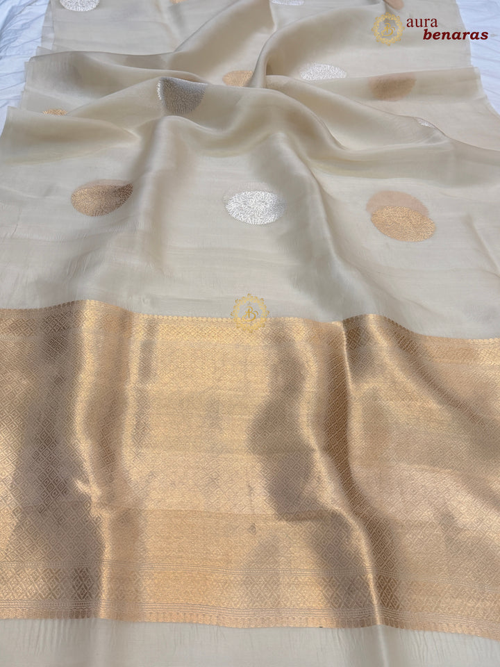 Cream Pure Banarasi Handloom Kora Silk Saree - AuraBenaras