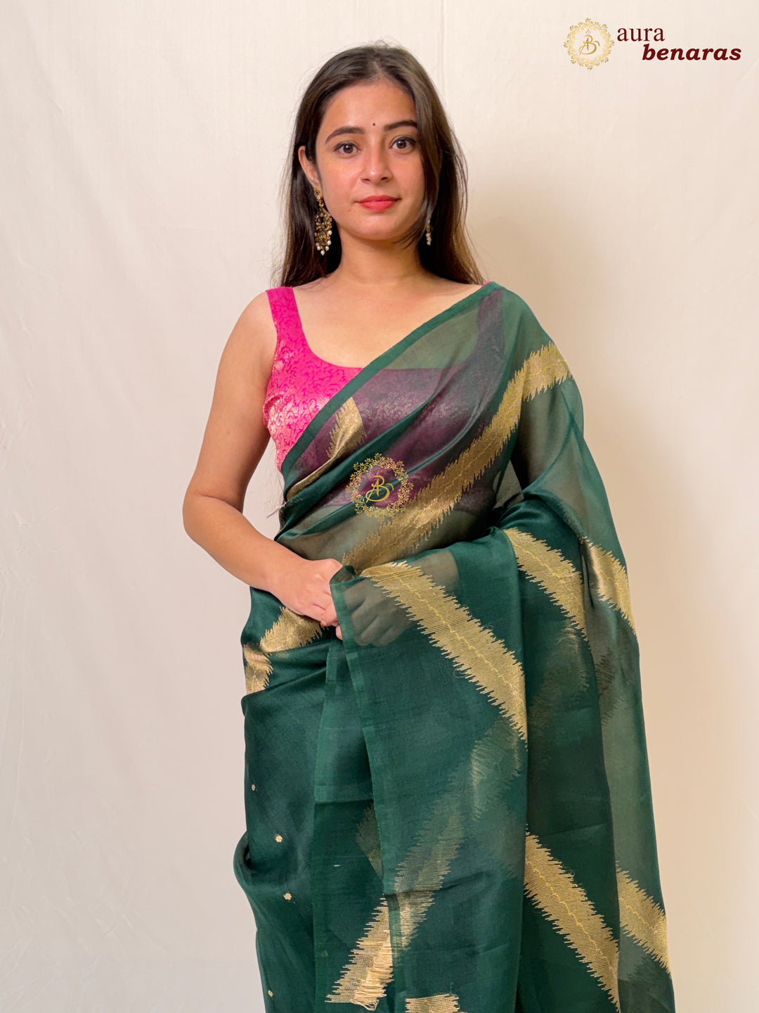 Bottle Green Kora Silk Banarasi Saree with Kadwa Jaal – Aura Benaras