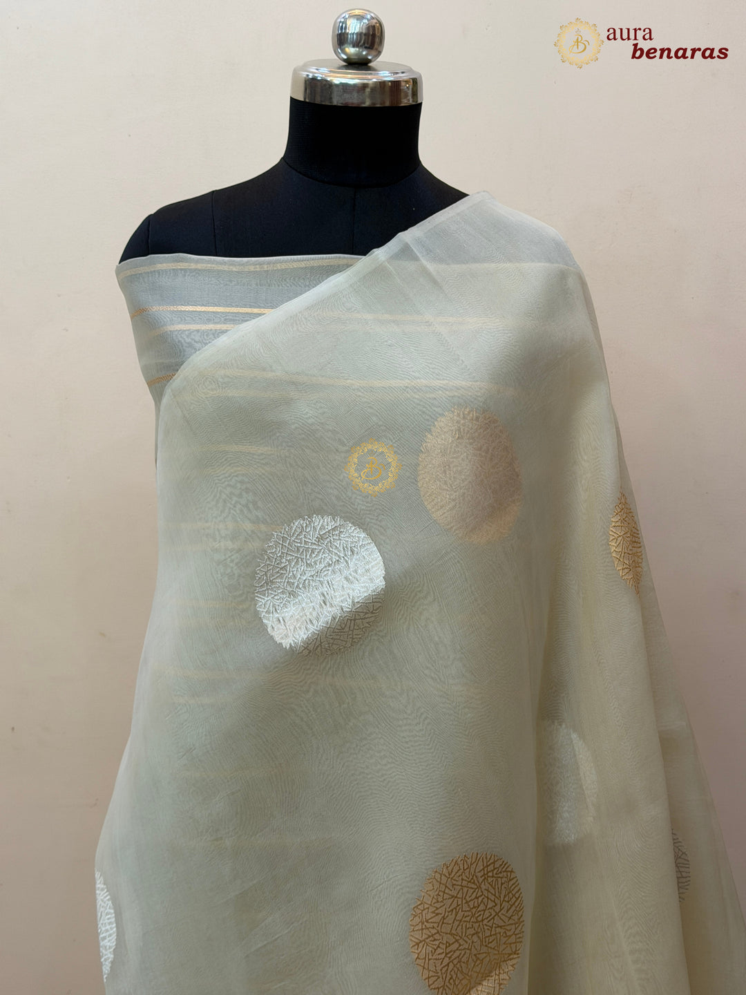 Cream Pure Banarasi Handloom Kora Silk Saree - AuraBenaras