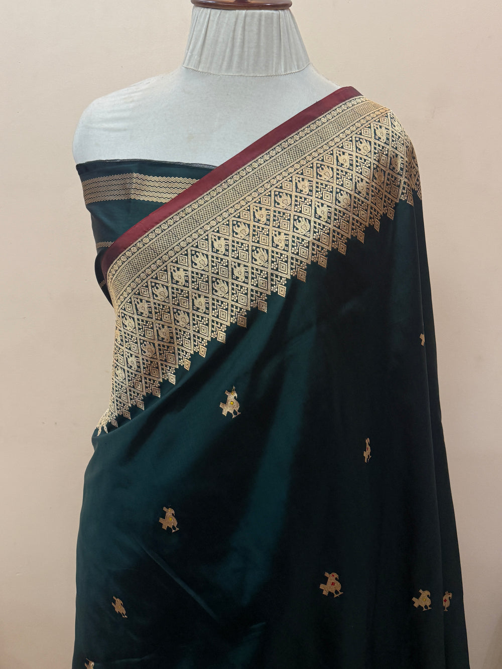 Bottle Green Pure Katan Silk Handloom Banarasi Saree