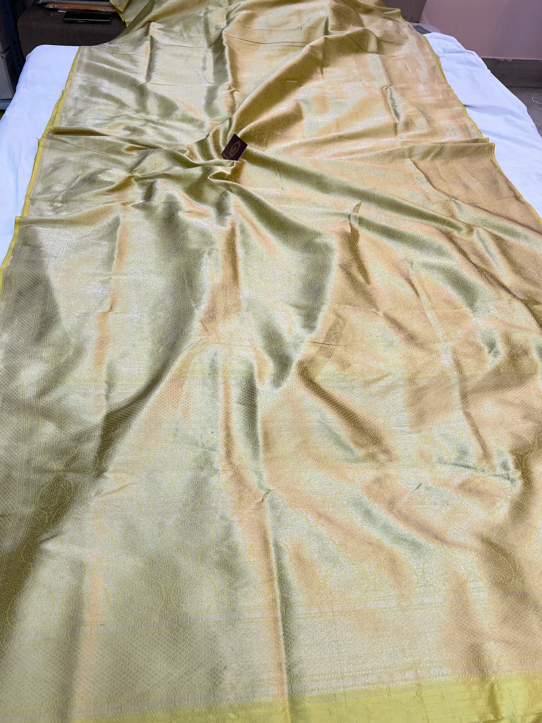 Pastel Yellow Pure Katan silk Handloom Banarasi Saree