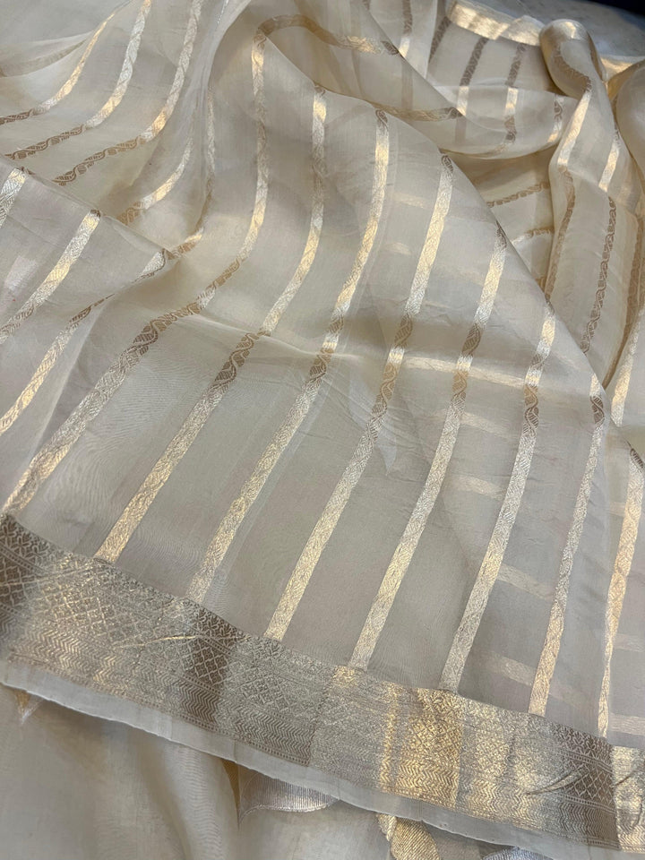 Cream Banarasi Handloom Kora Silk Saree - Aura Benaras