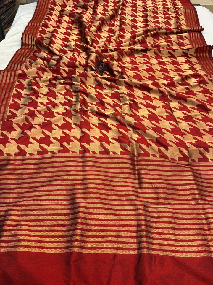 Maroon Pure Katan silk Handloom Banarasi Saree