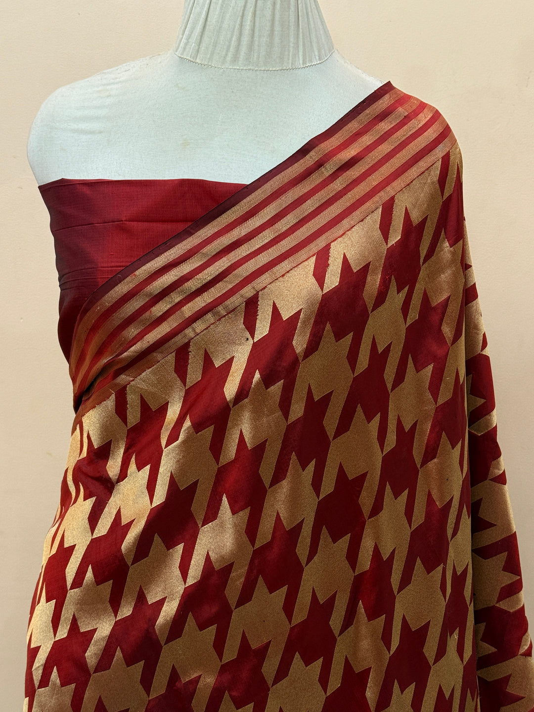 Maroon Pure Katan silk Handloom Banarasi Saree
