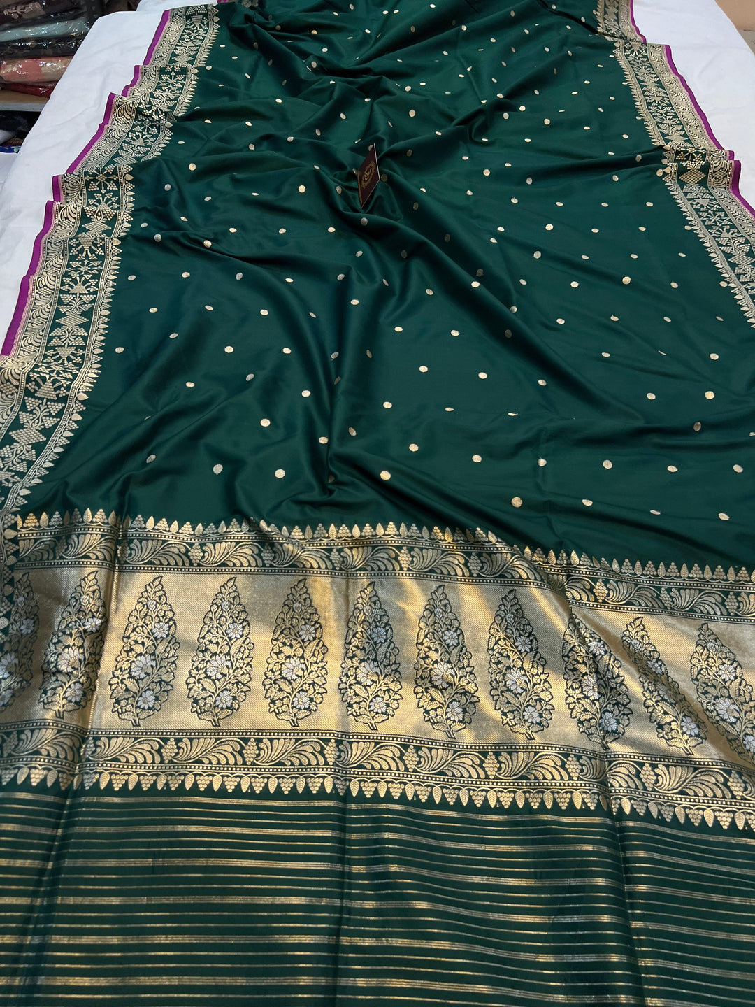 Bottle Green Banarasi Handloom Katan Silk Saree - Aura Benaras