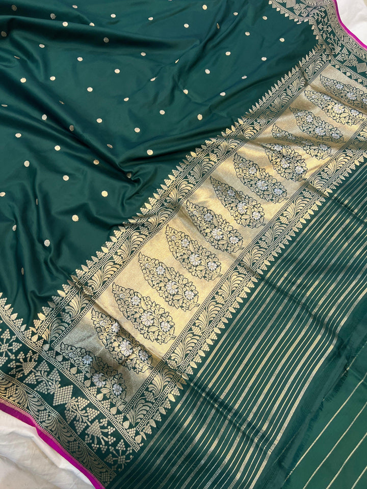 Bottle Green Banarasi Handloom Katan Silk Saree - Aura Benaras