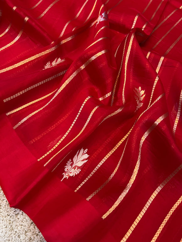 Red Pure Banarasi Handloom Kora Silk Saree - Aura Benaras