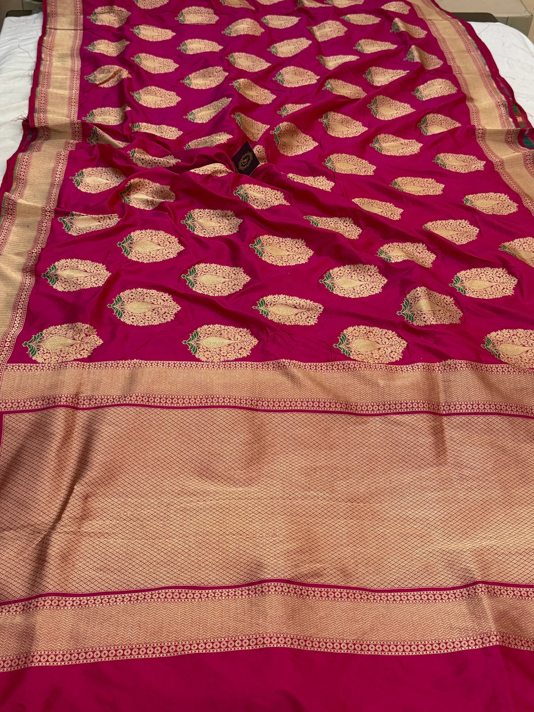 Rani Pink Pure Katan silk Handloom Banarasi Saree