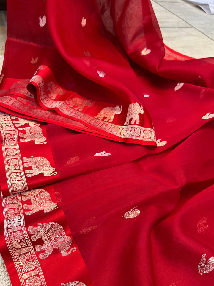 Red Banarasi Handloom Kora Silk Saree - Aura Benaras