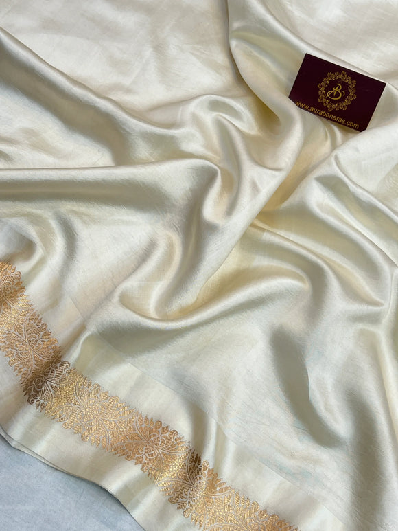 Pure Silk Banarasi Saree with Kadhwa Butis & Mashru Border