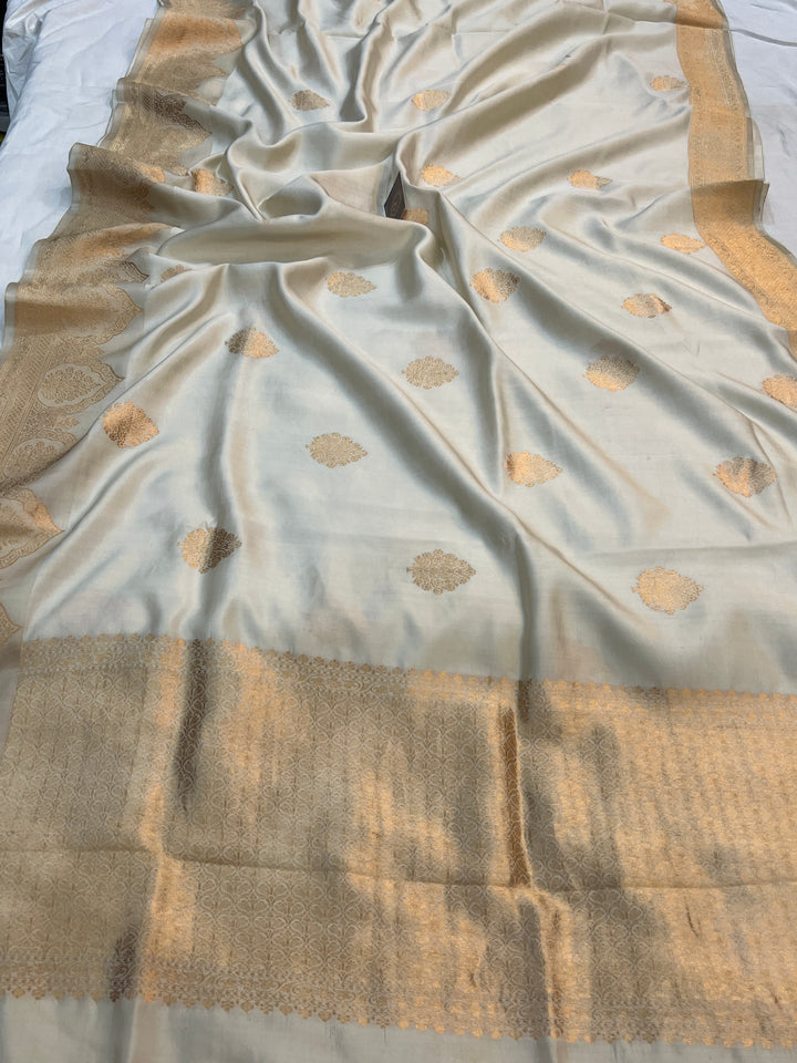 Cream Pure Banarasi Handloom Silk Saree | Aura Benaras