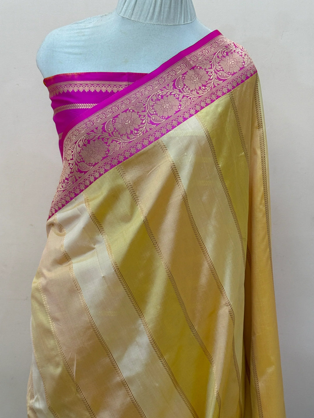 Cream Rangkaat Pure Katan Silk Banarasi Handloom Saree