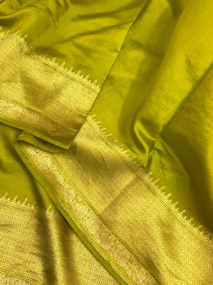 Parrot Green Pure Silk Handloom Banarasi Saree with Kadhwa motifs