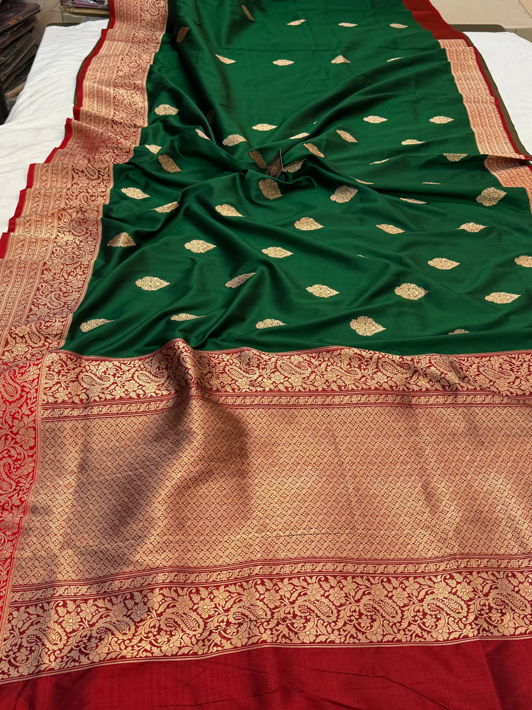 Bottle Green Pure Banarasi Handloom Katan Silk Saree