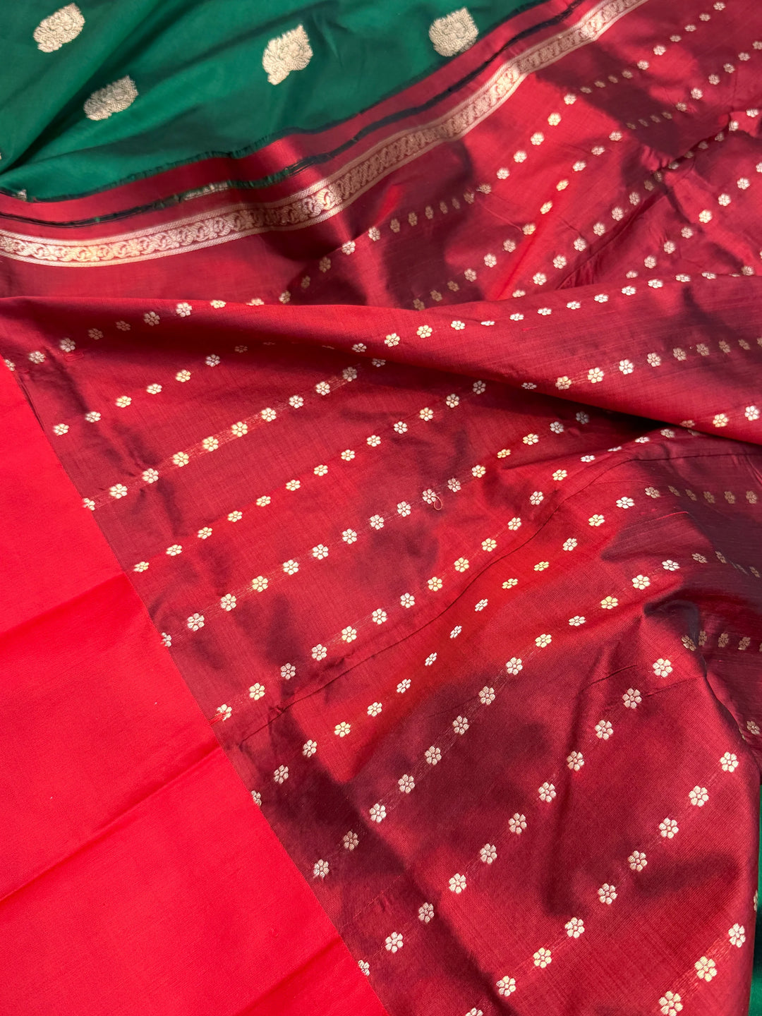 Bottle Green Pure Banarasi Handloom Katan Silk Saree