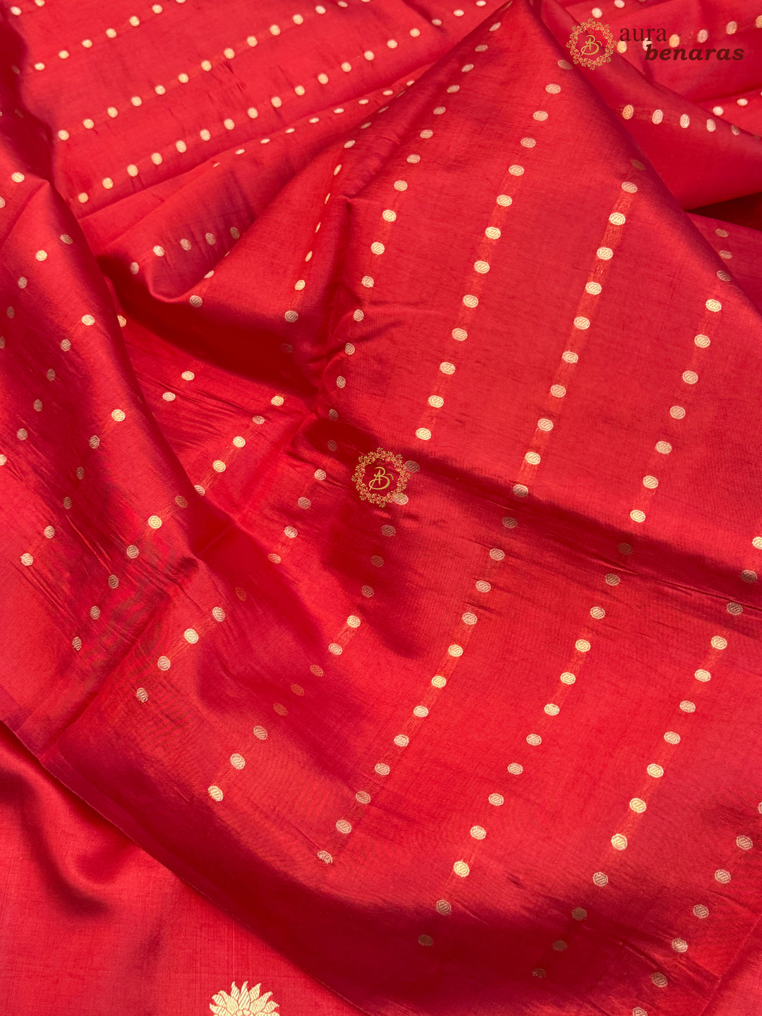 Red Pure Silk Handloom Banarasi Saree with Kadhwa Motifs
