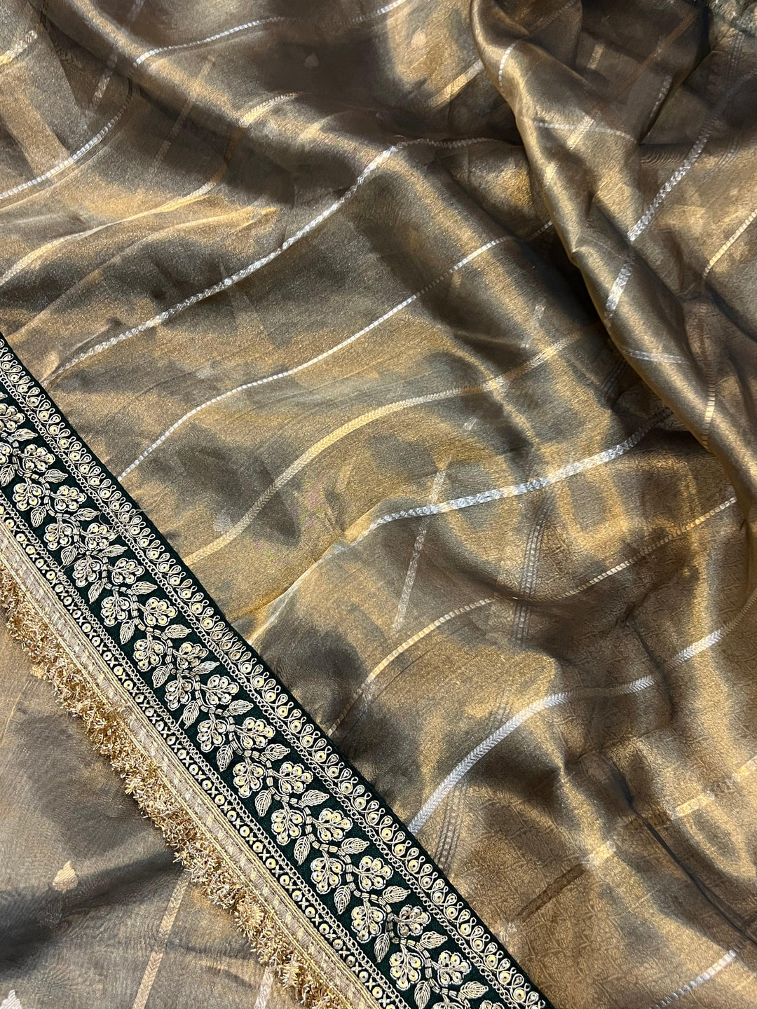 Grey Pure Banarasi Handloom Tissue Silk Saree - Aura Benaras
