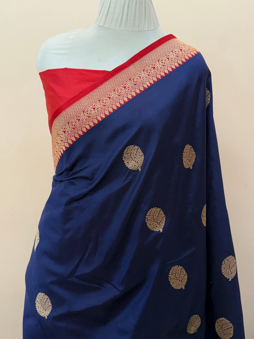 Navy Blue Pure Banarasi Handloom Katan Silk Saree