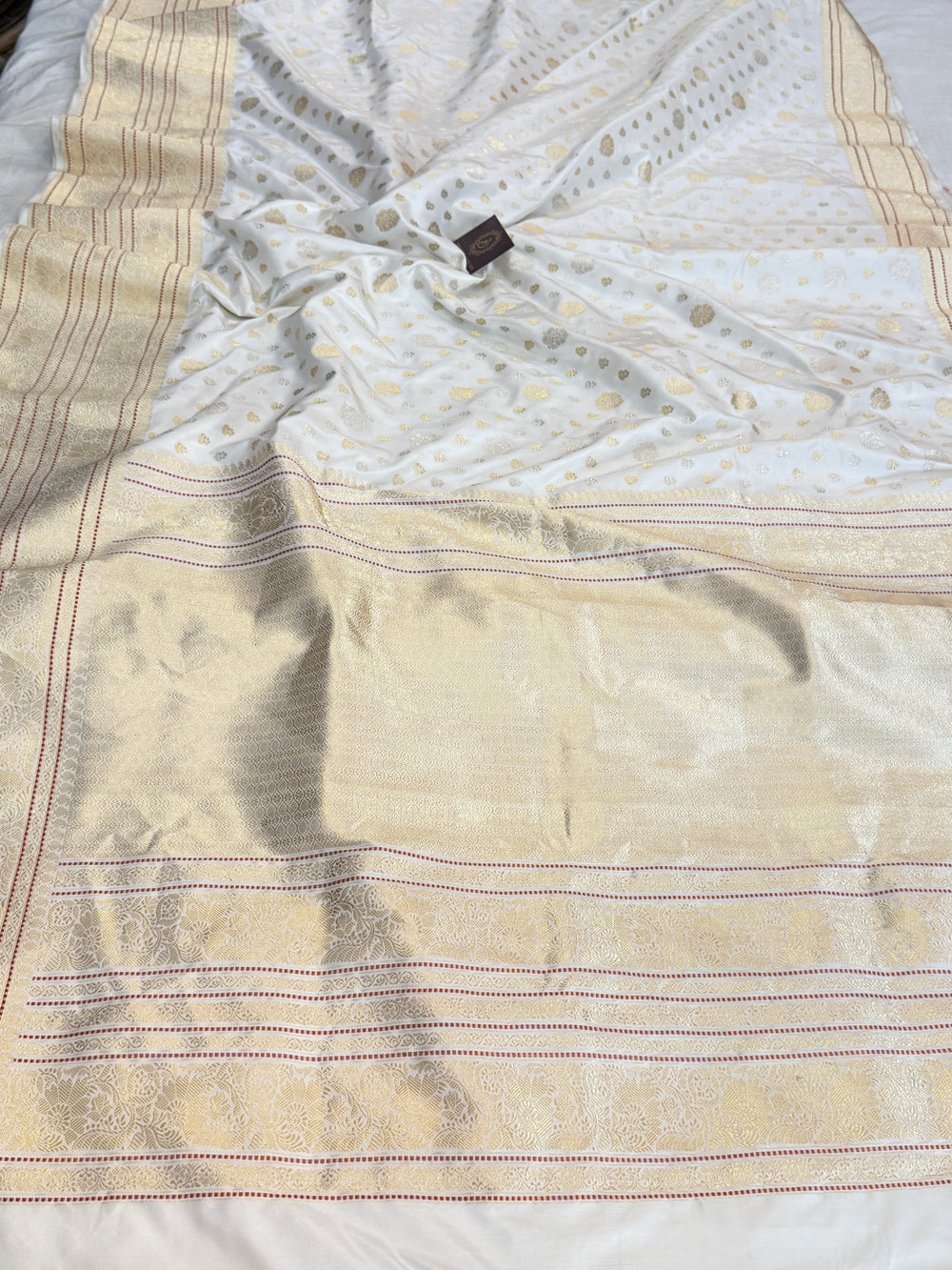 White Pure Banarasi Handloom Katan Silk Saree